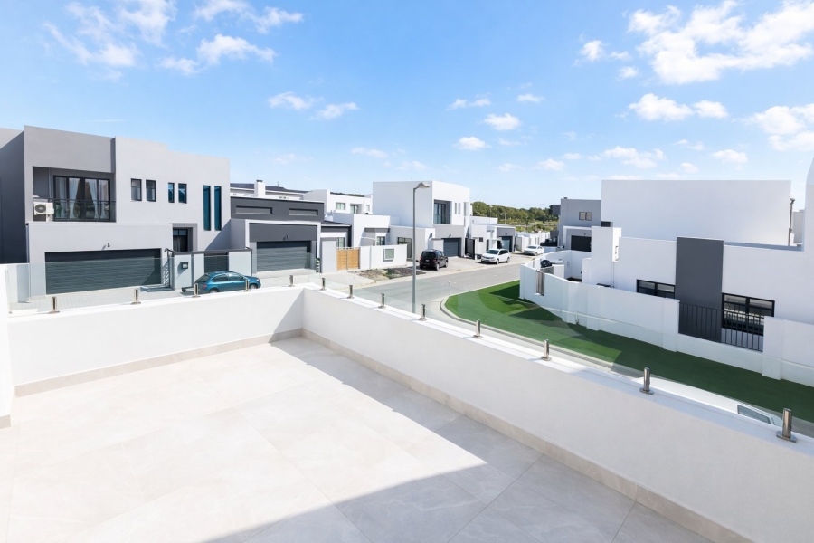 4 Bedroom Property for Sale in Sandown Western Cape